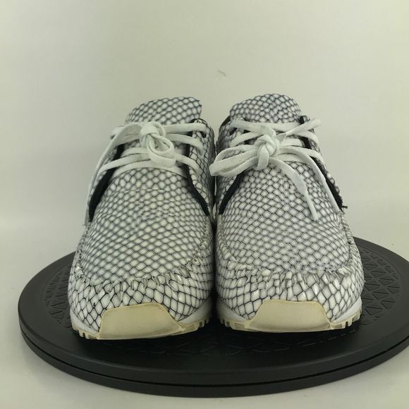 Adidas Consortium White/Black Athletic Running Shoes 022317 Men’s Size 9 - Picture 2 of 12